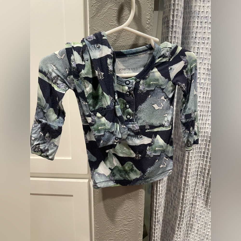 Posh Peanut Henry 2pc PJ set EUC